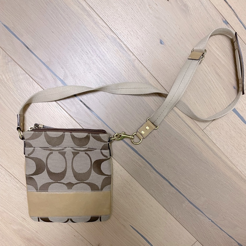 Coach Purse - crossbody - brand new never worn
